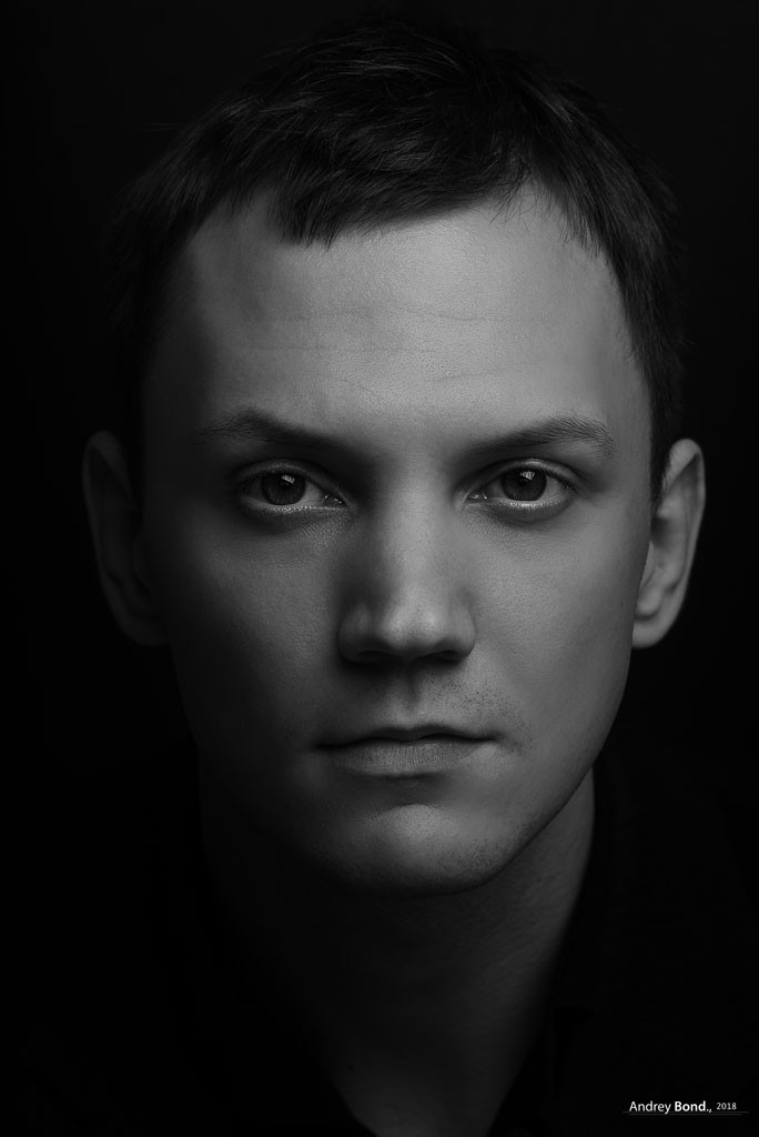 Stas Stanis (Ibalakov), an actor. Model: Stas Stanis (Ibalakov), Moscow. Photographer: Andrey Bond.